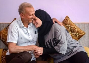 Iran lifts airspace curbs to evacuate 1,000 Indians