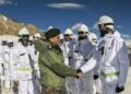 Army Chief Visits Forward Post in Siachen, Reunites With Former Battalion
