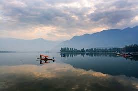 Over 95 Lakh Domestic Tourists Visited J&K in Jan–June 2025: Govt