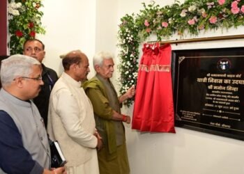 LG Sinha Dedicates Grand SASB Yatri Niwas at Pantha Chowk to Amarnath Pilgrims