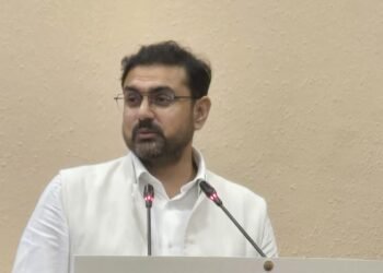 Satish Sharma Bats for Digital Empowerment, Youth Entrepreneurship at FTII Traders Conclave in Srinagar