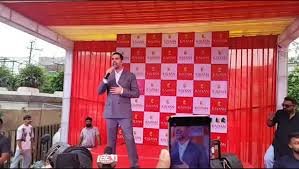 Massive Turnout as Akshay Kumar Opens Kalyan Jewellers Showroom in Jammu