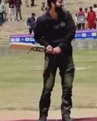 Bonding Over Cricket: Army Officer Plays With Locals in Shopian, Wins Hearts