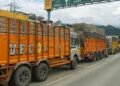 4,873 Fruit Trucks Cleared in 2 Days; 500 More to Leave Qazigund Tonight : Div Com Kashmir