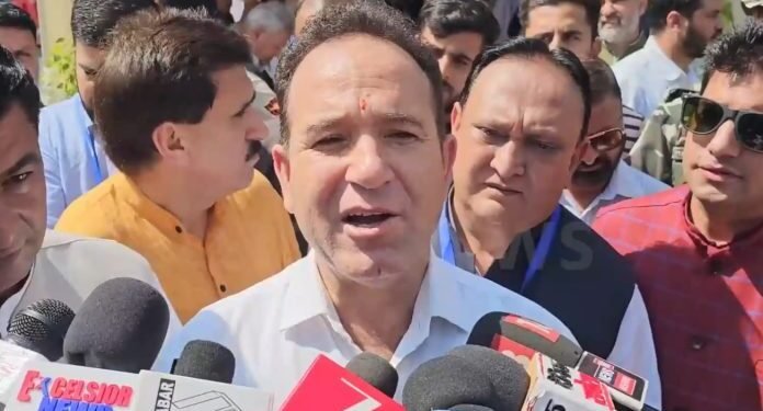 🚨 “Omar Abdullah Weaves Narratives, Evades Governance” – LOP Sunil Sharma