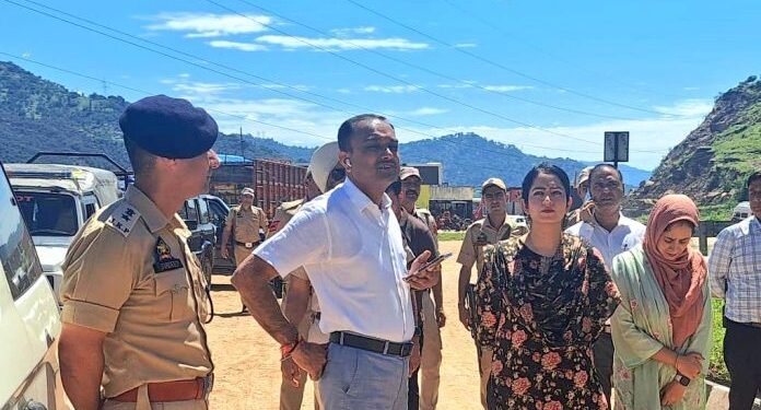 J&K Highway Restoration in Full Swing; Reopening Likely by Saturday Morning: Div Com Jammu
