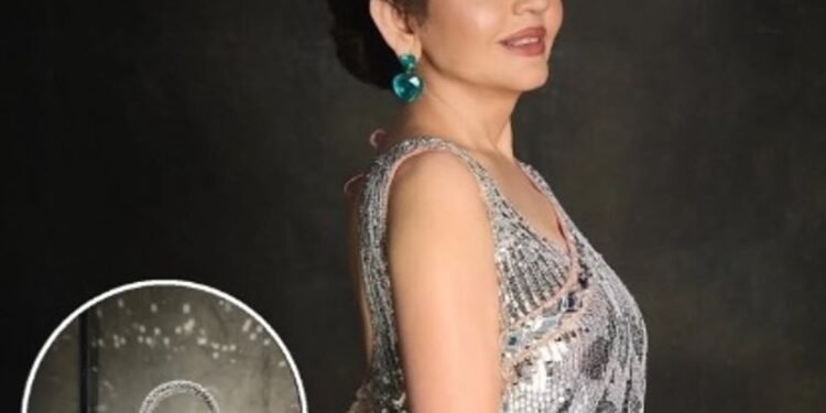 Nita Ambani’s ₹17 Cr Hermès Bag Adorned with 2,712 Diamonds Steals the Spotlight at Diwali Bash ✨💎