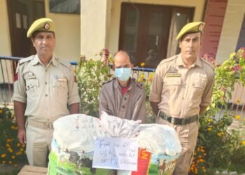 Kashmir Police Bust Major Drug Haul, Arrest Five Peddlers