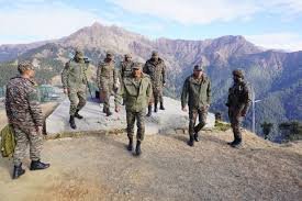 Northern Army Commander Reviews Operational Preparedness In Poonch