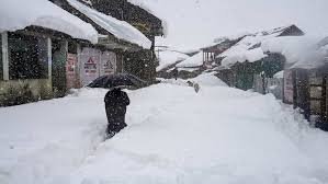 Snowfall Disrupts Life in Jammu’s Higher Reaches; Rains End Prolonged Dry Spell in Plains