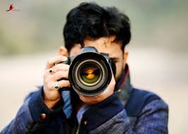 11 Unregistered Photographers Detained in Sonamarg; Ganderbal Police Crack Down on Illegal Service Providers
