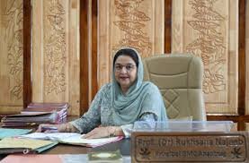 Union Health Minister J.P. Nadda Honours GMC Anantnag Principal Dr. Rukhsana Najeeb for Promoting Affordable Healthcare