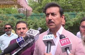 Rathore Seeks Apology from Kharge Over Remarks on PM Modi