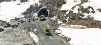 Zojila Tunnel Nears Historic Breakthrough, Baltal–Minamarg Teams Set for Landmark Meet