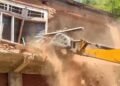 Anantnag Police Intensify Anti-Drug Crackdown, Demolish Illegal Structures Of Alleged Peddlers In Larnoo