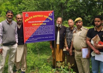 Sopore Police Attach Property Of Hizbul Mujahideen Linked Proclaimed Offender In Baramulla