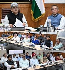 CS Atal Dulloo Reviews Transport Department Performance, Calls For Safer Roads & Stronger Traffic Enforcement Across J&K