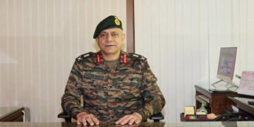 ⚔️ New Command at LoC: Lt Gen Balbir Singh Takes Charge of Strategic Chinar Corps