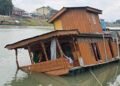 Houseboat Partially Sinks In River Jhelum; SDRF, River Police Launch Rescue Operation In Srinagar