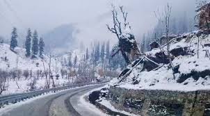 Snowfall, Rain Bring Relief From Heatwave-Like Conditions Across Kashmir