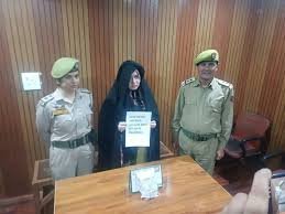 Major Crackdown in Anantnag: Wanted Woman Drug Peddler Held With Heroin-Like Substance