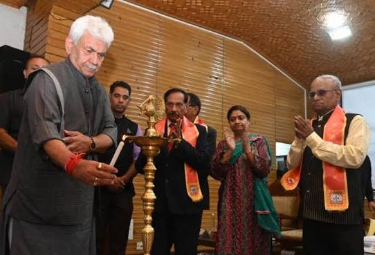 LG MANOJ SINHA LAUNCHES E-EDITION OF MAHAMANA MALAVIYA’S COLLECTED WORKS; HIGHLIGHTS RELEVANCE OF HIS VISION FOR VIKSIT BHARAT AND J&K