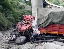 Pampore Truck Driver Killed After Vehicle Overturns on Jammu-Srinagar Highway in Ramban