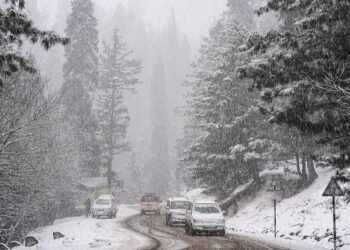 Himalayan Alarm: Study Finds High-Altitude J&K Hotspots Have Warmed by Nearly 1°C in Just Two Decades
