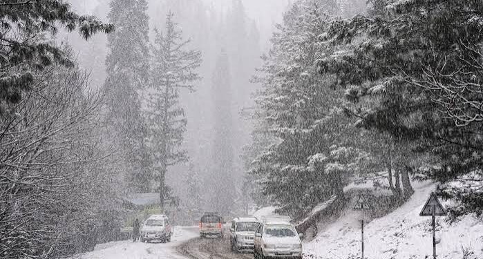 Himalayan Alarm: Study Finds High-Altitude J&K Hotspots Have Warmed by Nearly 1°C in Just Two Decades