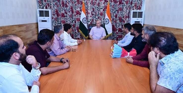 CM Omar Abdullah Holds Back-to-Back Meetings on Tourism, Trade, Labour & Public Issues