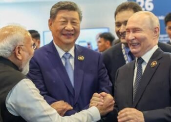 18th BRICS SUMMIT 2026 ; 🤝 MODI, PUTIN & XI HOLD HANDS — A POWERFUL SYMBOL OF BRICS UNITY