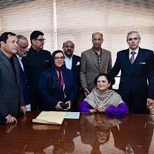 OMAR ABDULLAH MEETS NEWLY INDUCTED MINISTERS: FRESH TEAM, RENEWED FOCUS ON JAMMU & KASHMIR’S DEVELOPMENT