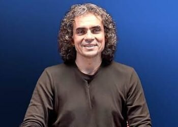 IMTIAZ ALI ON THE MAGIC OF CINEMA: “THE DIGITAL WORLD ISOLATES PEOPLE, THEATRES BRING THEM TOGETHER”