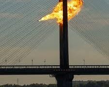 Russia Strikes Kyiv’s Northern Bridge as Attacks Disrupt Capital