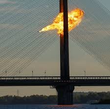 Russia Strikes Kyiv’s Northern Bridge as Attacks Disrupt Capital